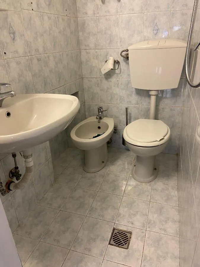 La Maison Des Voyageurs Bari Italia